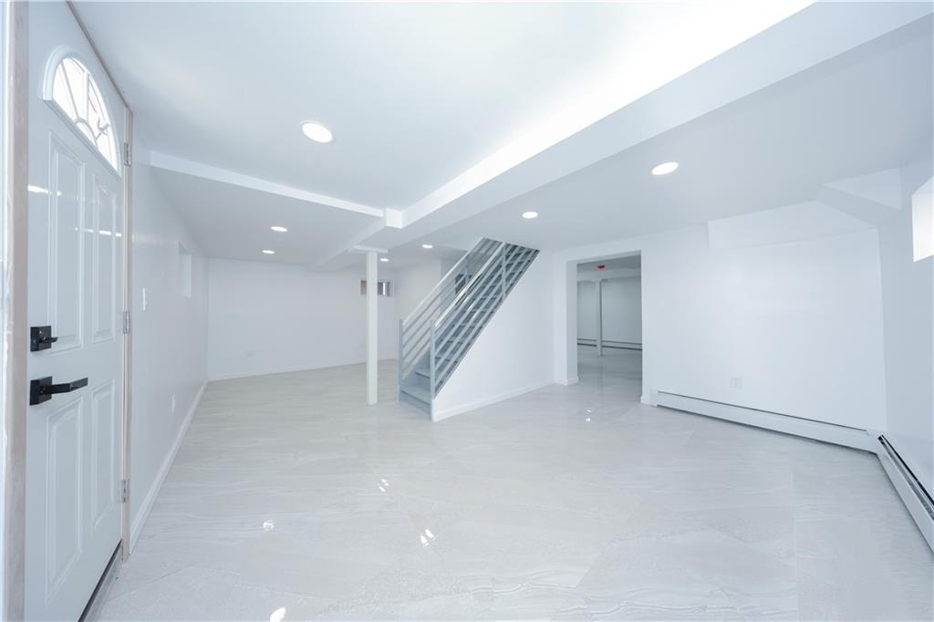 18 Cyrus Avenue, Brooklyn, New York, 11229 image 21