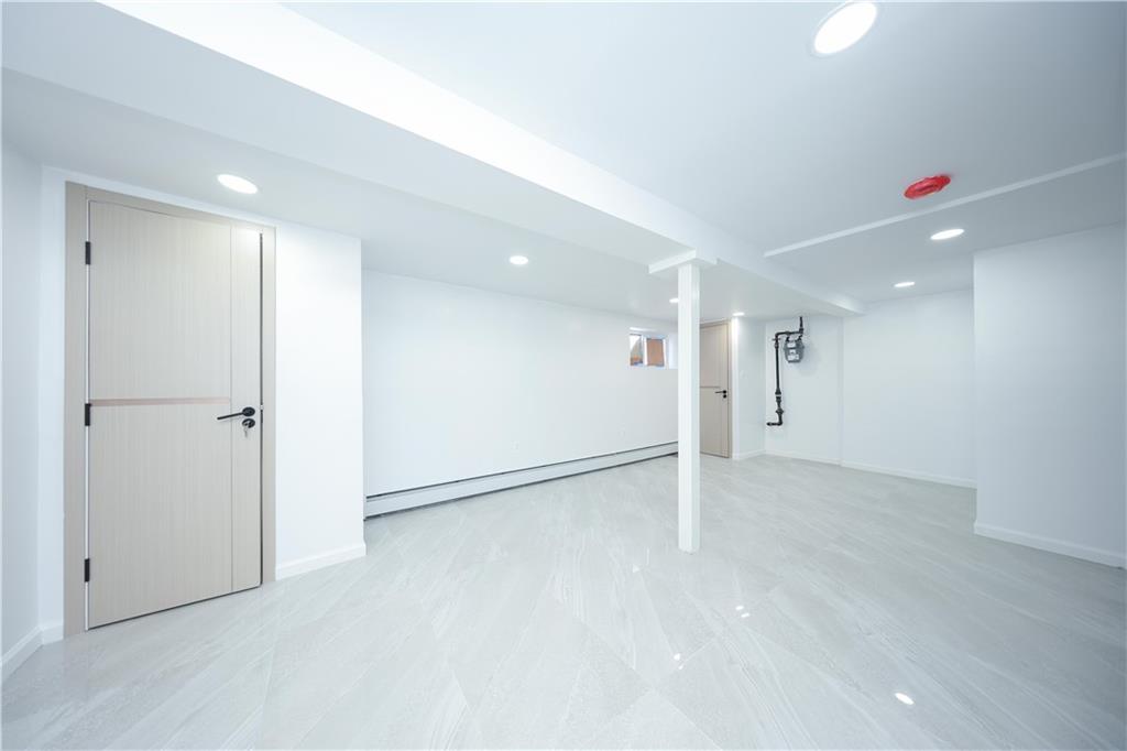 18 Cyrus Avenue, Brooklyn, New York, 11229 image 25