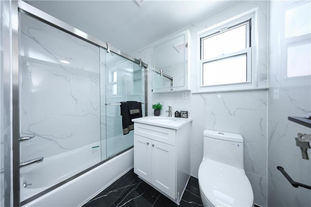 18 Cyrus Avenue, Brooklyn, New York, 11229 image 30