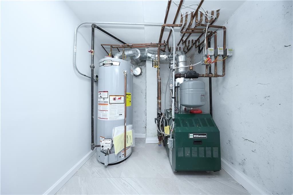 18 Cyrus Avenue, Brooklyn, New York, 11229 image 32