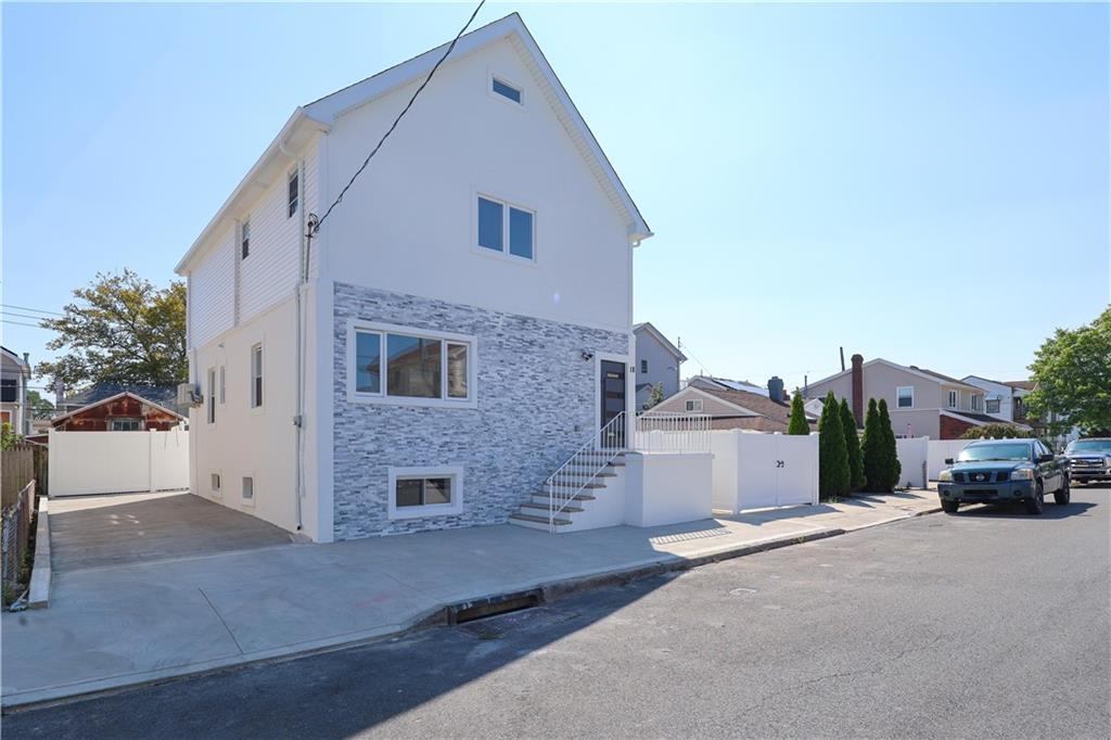 18 Cyrus Avenue, Brooklyn, New York, 11229 image 35