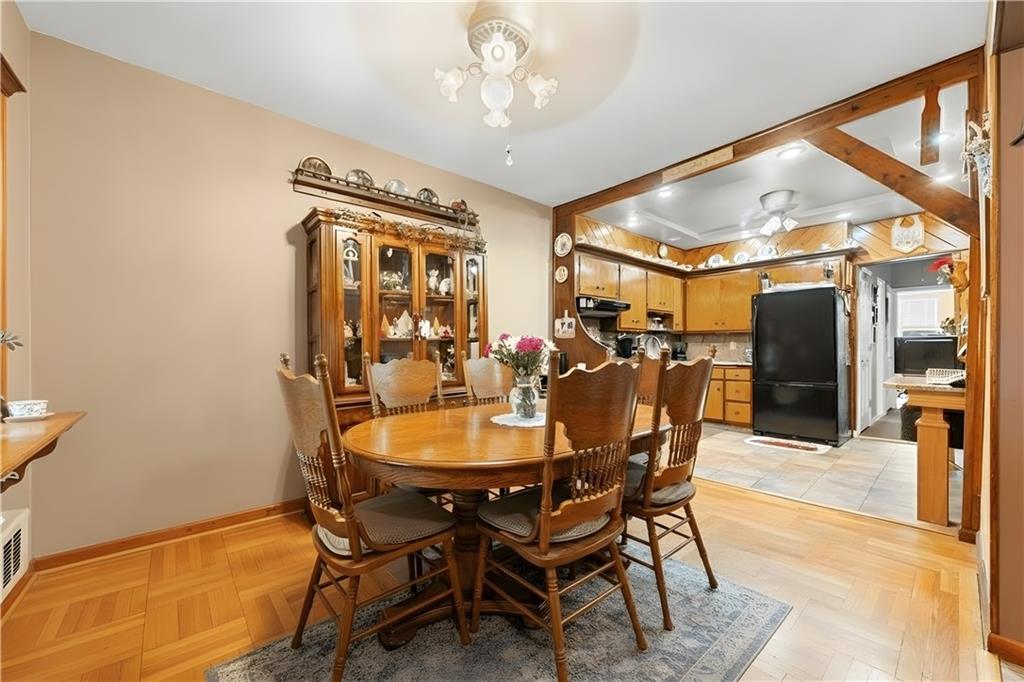 233 Dahlgren Place Image 2