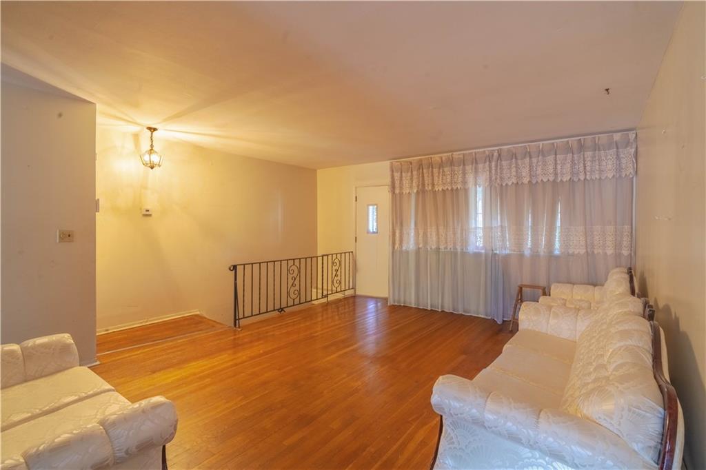 565 East 81st Street, Brooklyn, New York, 11236 image 7