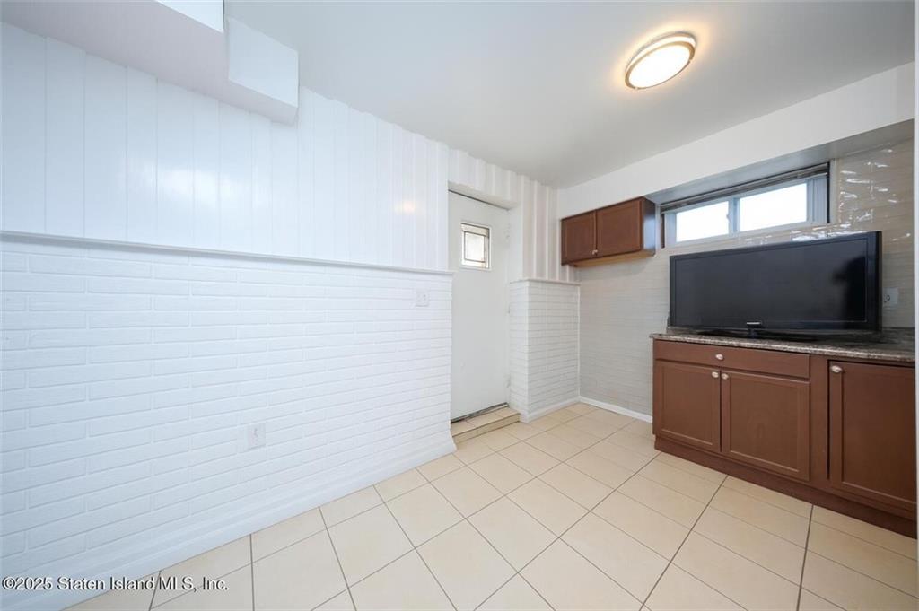 158 Mann Avenue, Staten  Island, New York, 10314 image 11