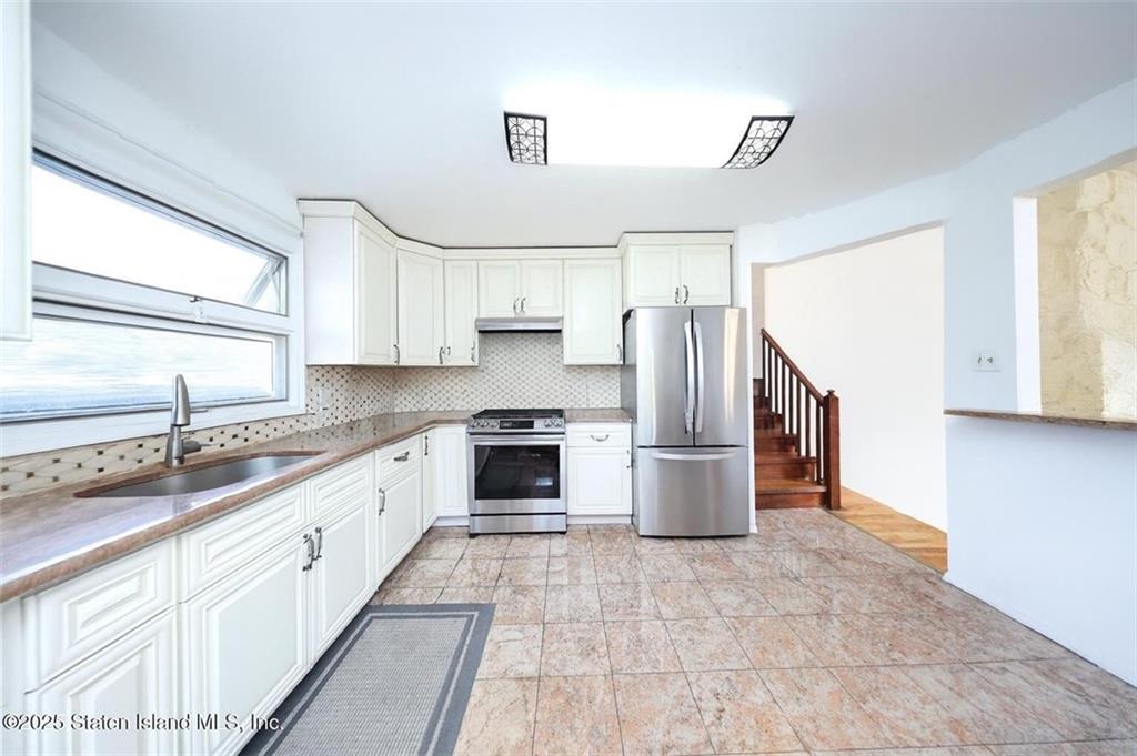 158 Mann Avenue, Staten  Island, New York, 10314 image 6