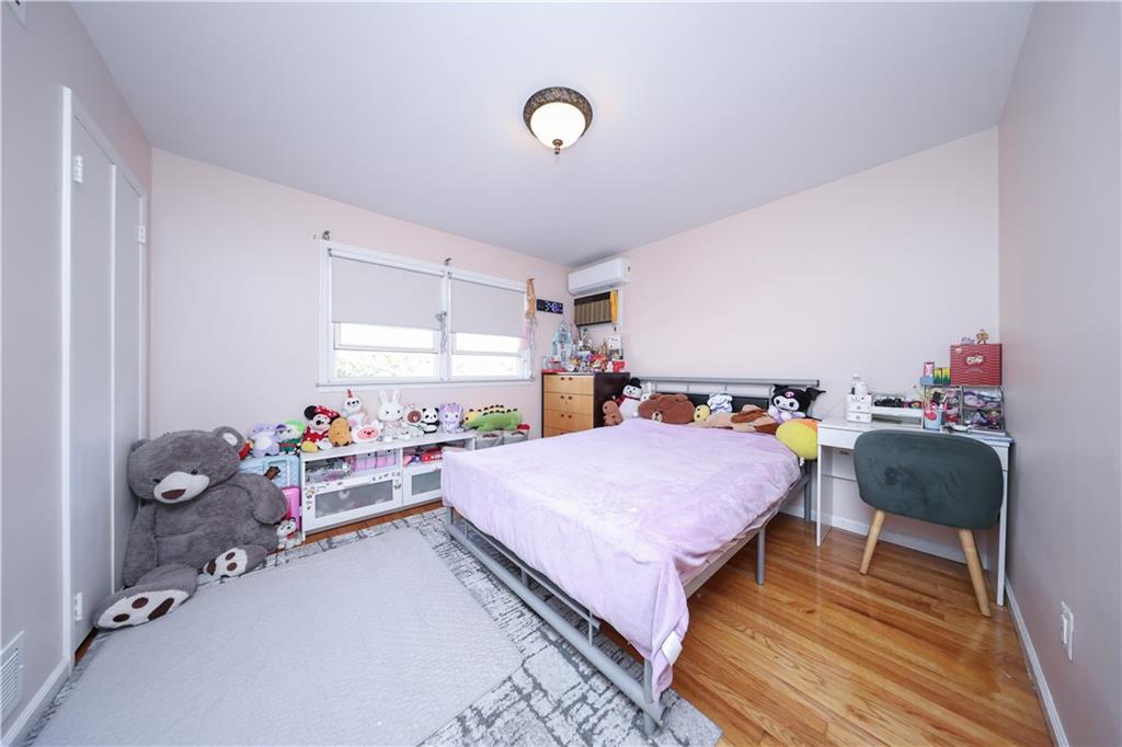 158 Mann Avenue, Staten  Island, New York, 10314 image 8