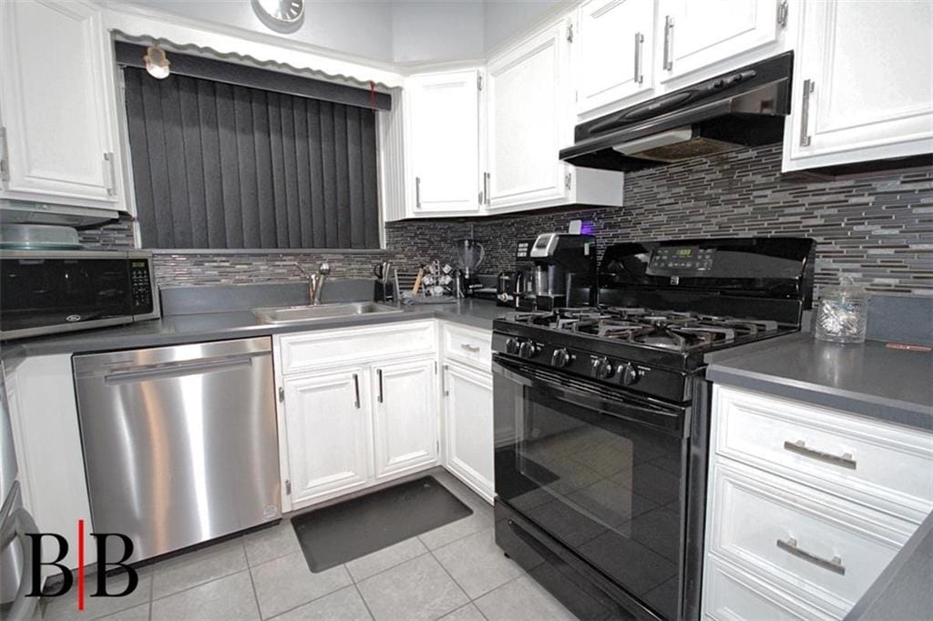 364 Rolling Hill Green Image 3