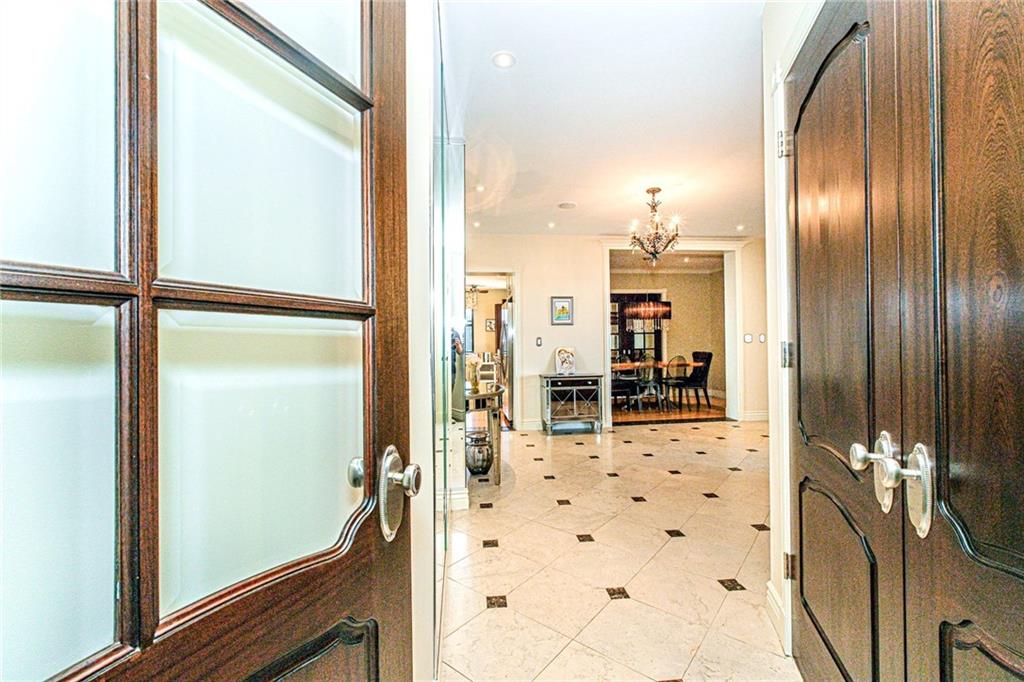 7119 Shore Road 4K Image 2