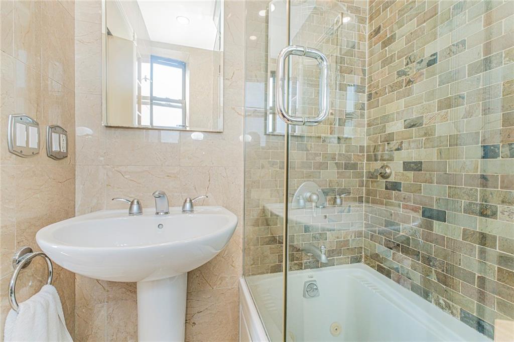 7119 Shore Road 4K, Brooklyn, New York, 11209 image 17