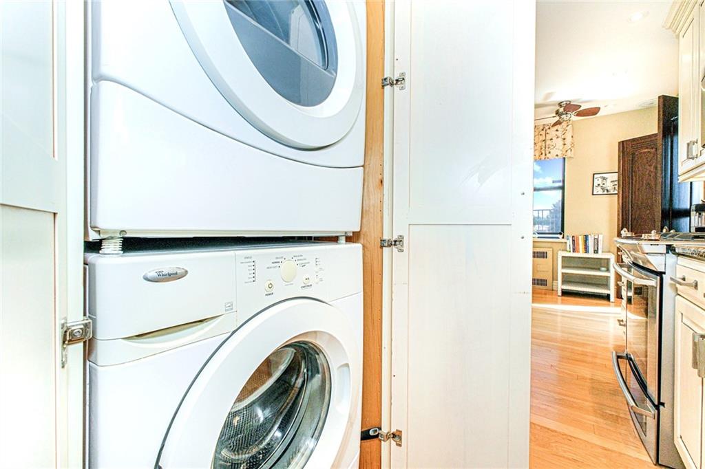 7119 Shore Road 4K, Brooklyn, New York, 11209 image 27