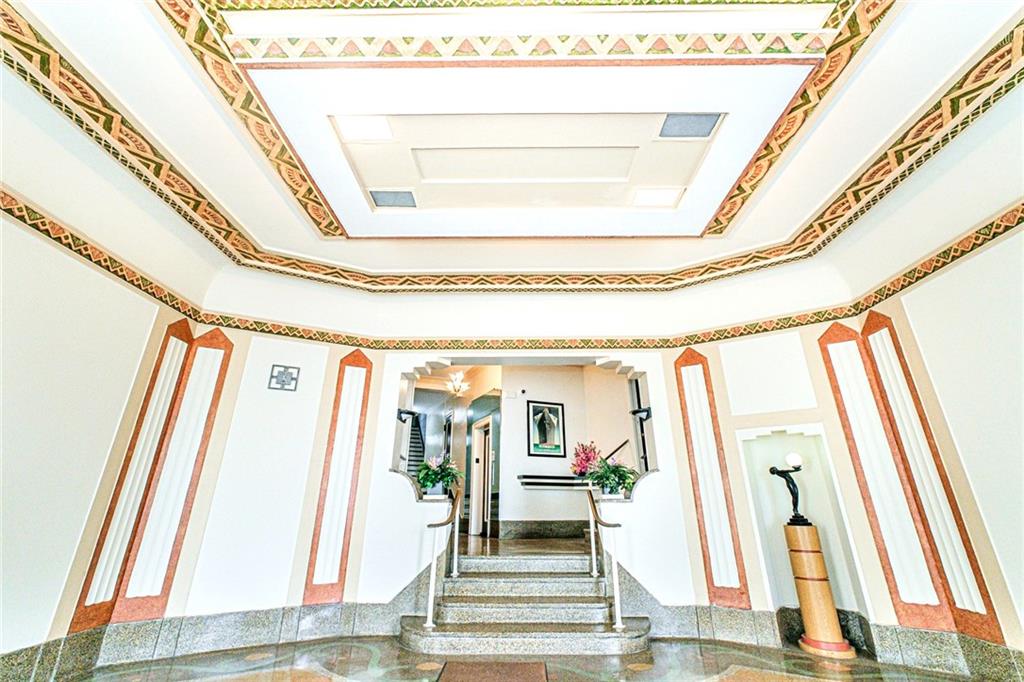 7119 Shore Road 4K, Brooklyn, New York, 11209 image 32