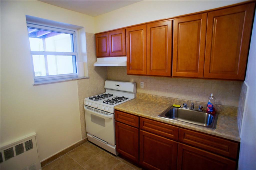 1525 85th Street, Brooklyn, New York, 11228 image 23