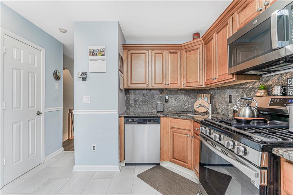 339 Abingdon Avenue, Staten  Island, New York, 10308 image 13