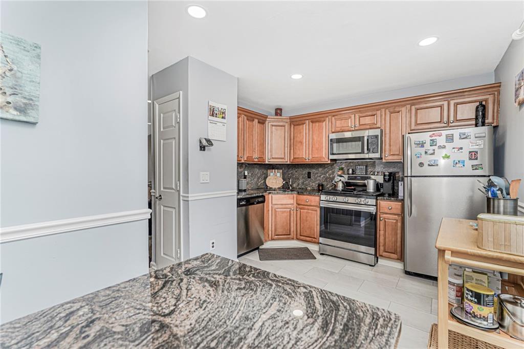 339 Abingdon Avenue, Staten  Island, New York, 10308 image 16