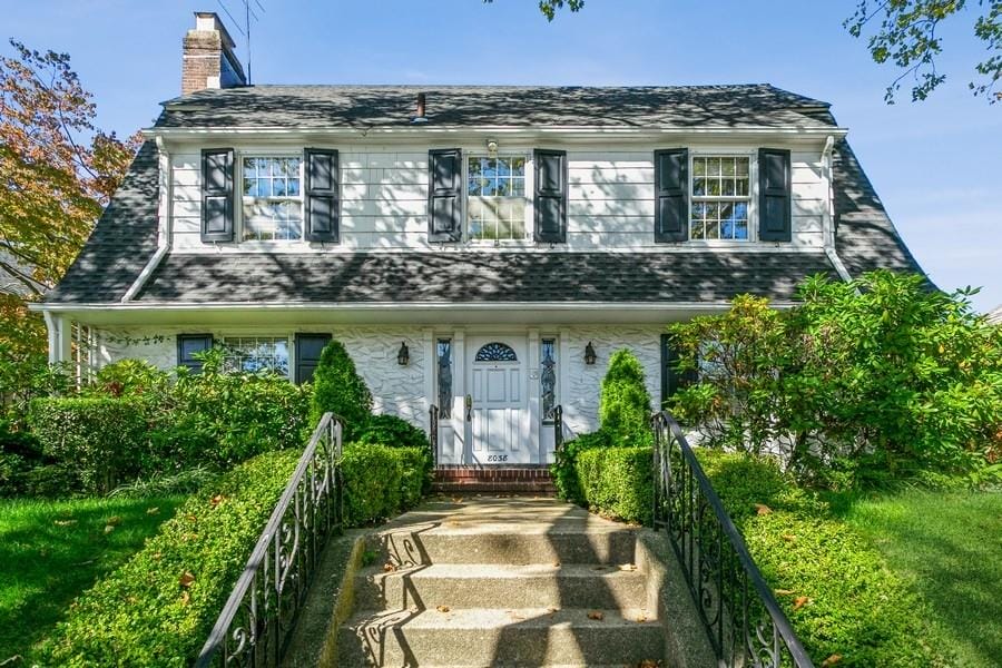 8038 Harbor View Terrace Image 1