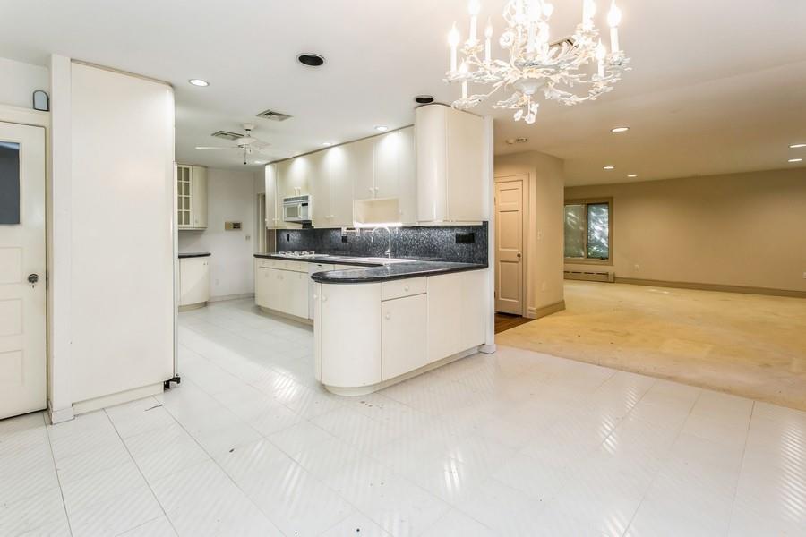 8038 Harbor View Terrace, Brooklyn, New York, 11209 image 22