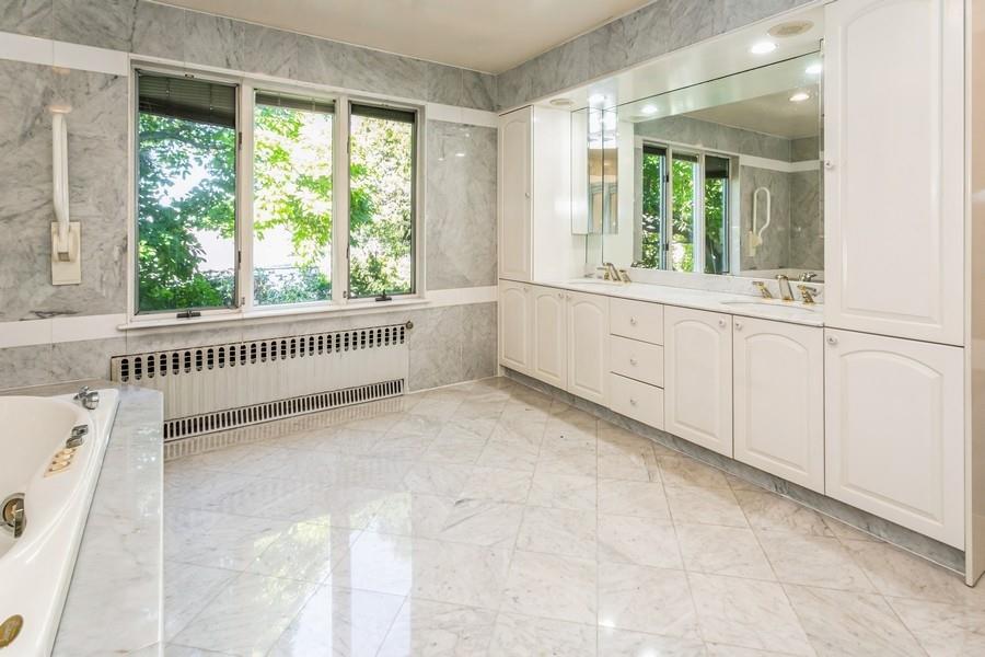 8038 Harbor View Terrace, Brooklyn, New York, 11209 image 36