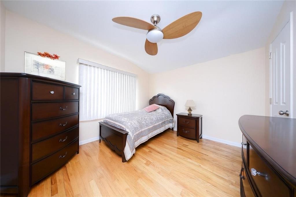 22 Hewitt Avenue, Staten  Island, New York, 10301 image 16