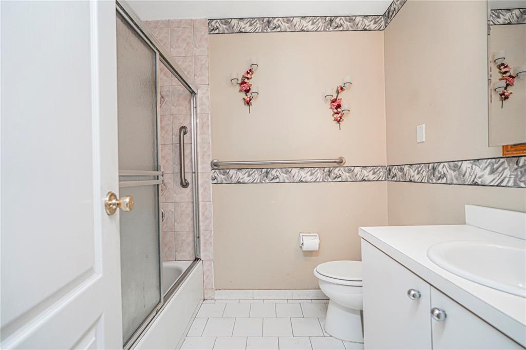 816 Bloomingdale Road, Staten  Island, New York, 10309 image 11