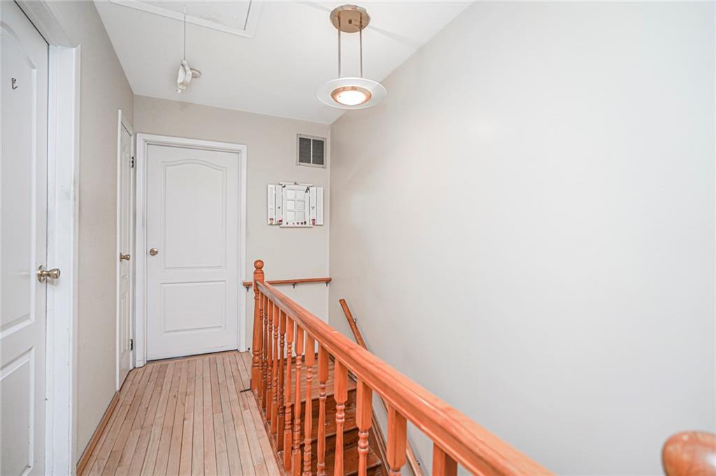 816 Bloomingdale Road, Staten  Island, New York, 10309 image 19