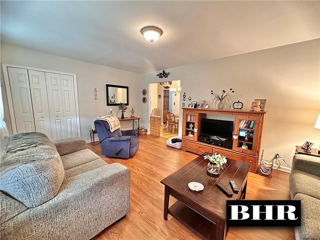 2019 Pearson Street 79B Image 1