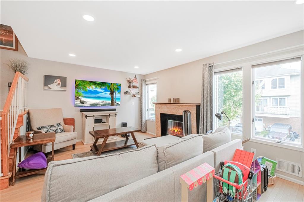 21 Flagship Circle, Staten  Island, New York, 10309 image 13