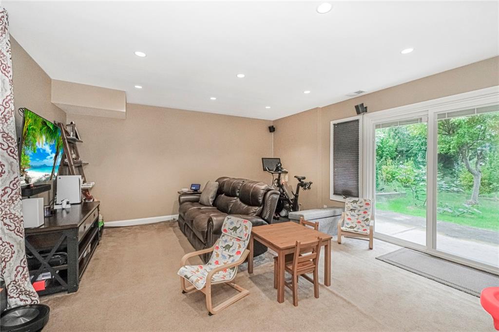 21 Flagship Circle, Staten  Island, New York, 10309 image 29