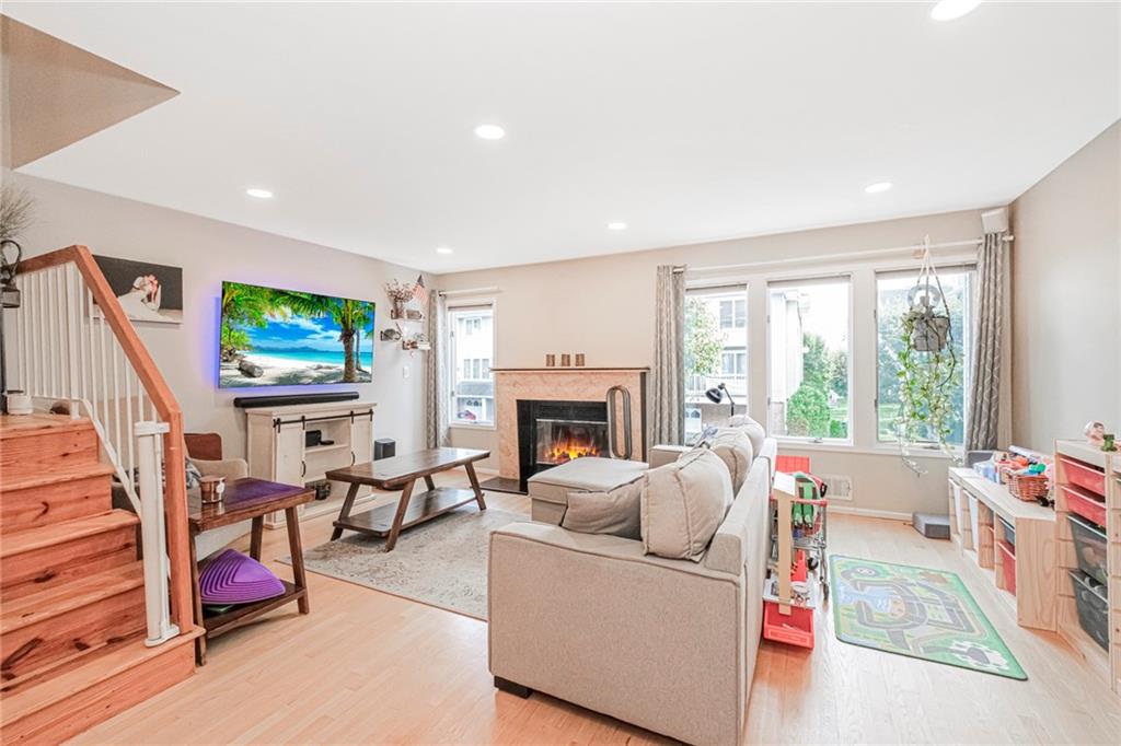 21 Flagship Circle, Staten  Island, New York, 10309 image 10