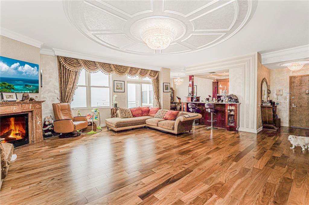 125 Oceana Drive PH1B Image 3