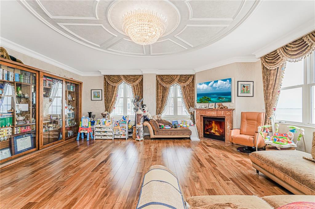 125 Oceana Drive PH1B Image 5