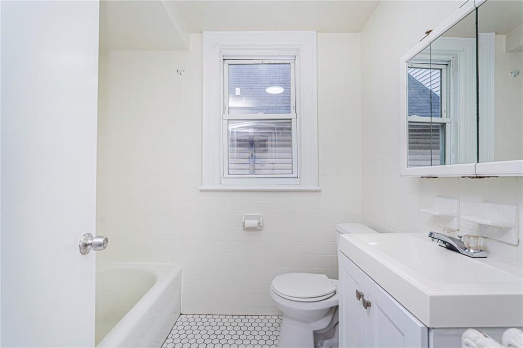 162 John Street, Staten  Island, New York, 10301 image 20