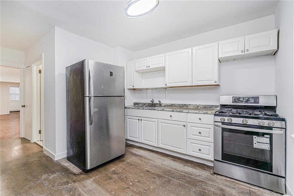 162 John Street Image 5