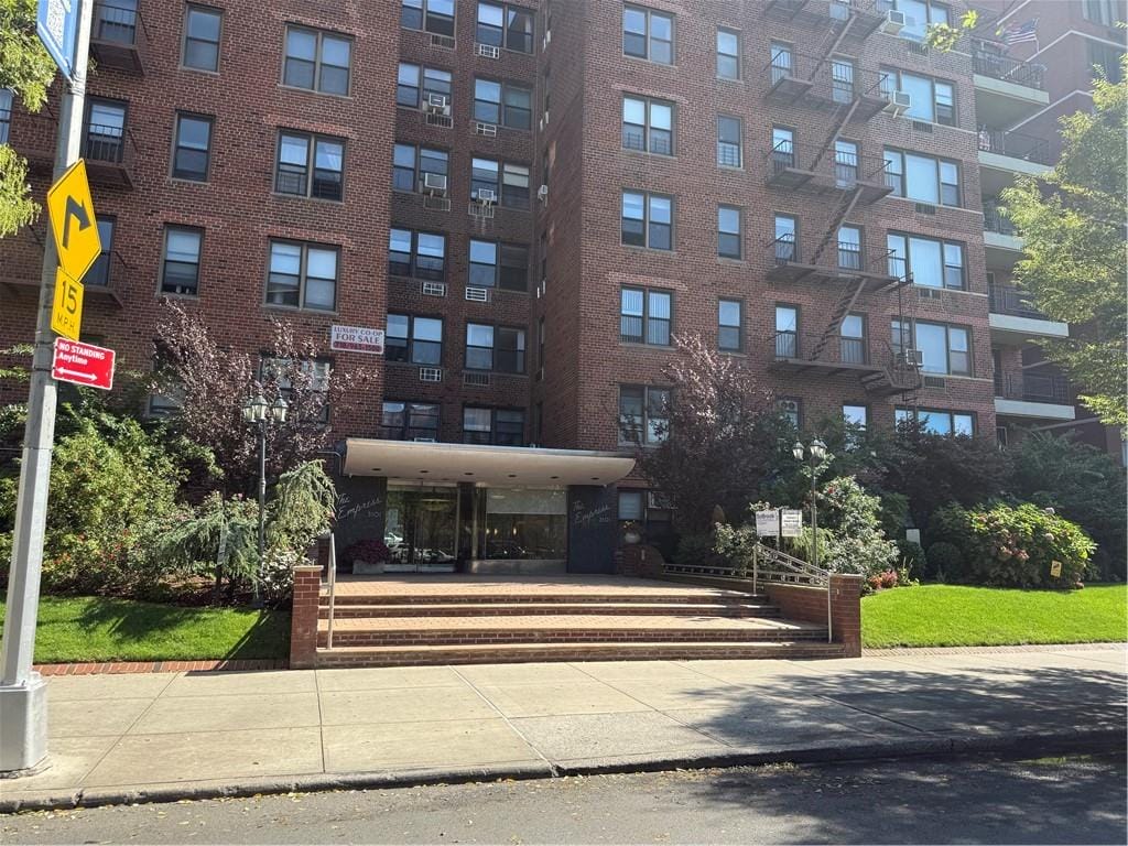 3101 Ocean Parkway 4A Image 1
