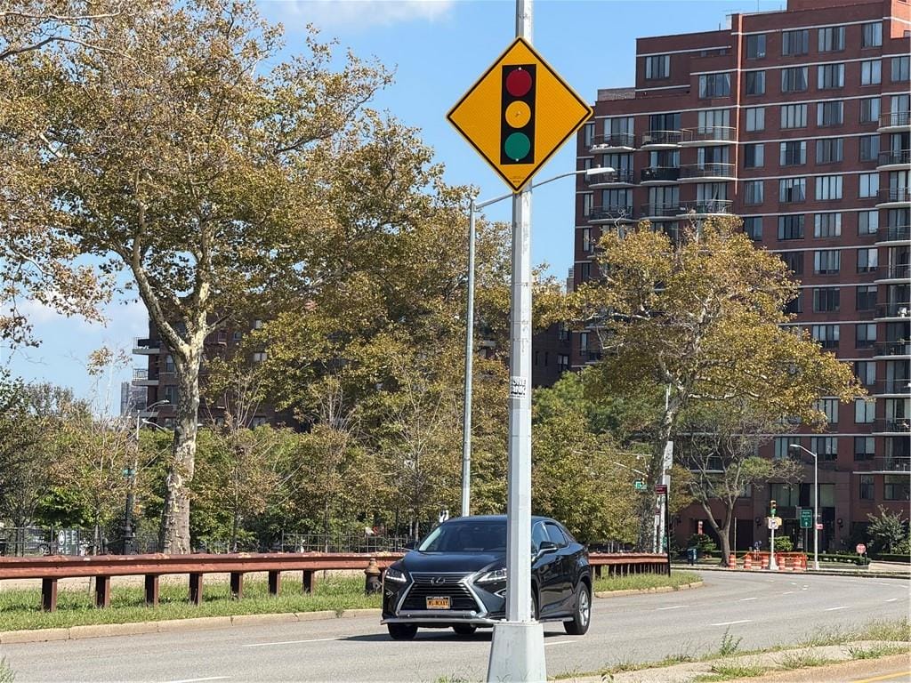 3101 Ocean Parkway 4A Image 4
