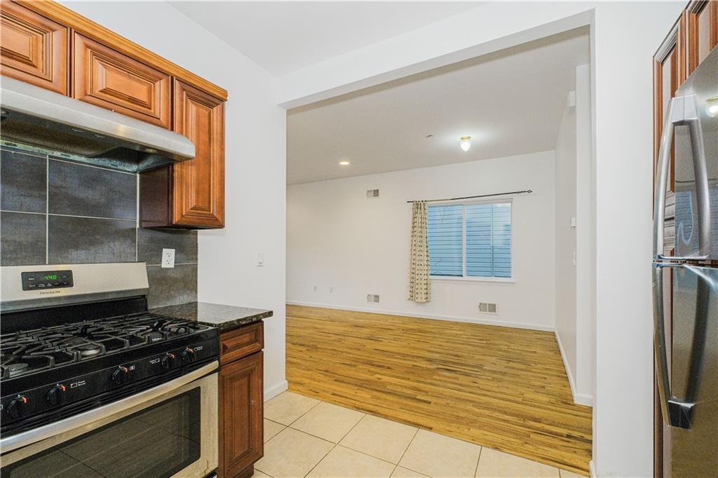 29 Stanley Avenue, Staten  Island, New York, 10301 image 9