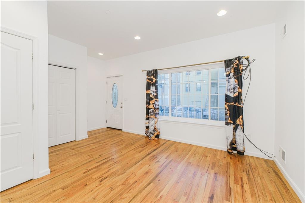 29 Stanley Avenue, Staten  Island, New York, 10301 image 10