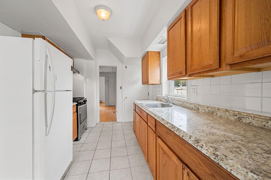 883 Manor Road, Staten  Island, New York, 10314 image 9