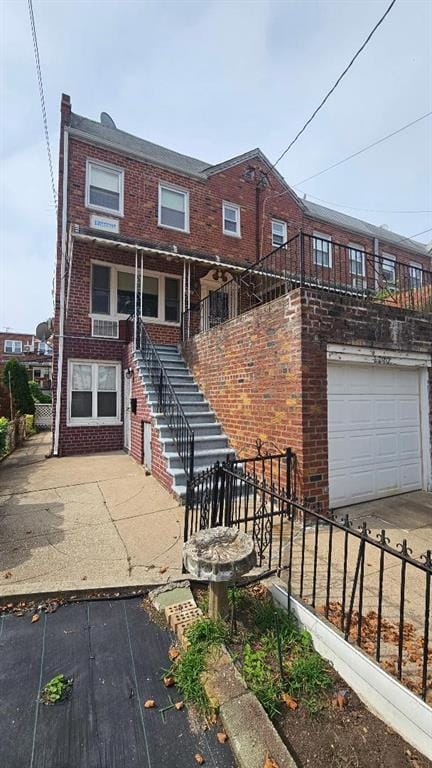 2710 Ford Street Image 2