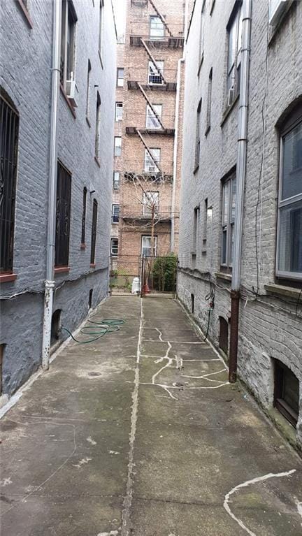 761 East 9th Street Image 3