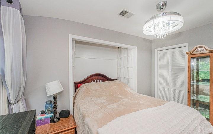 566 Buchanan Avenue B Image 4