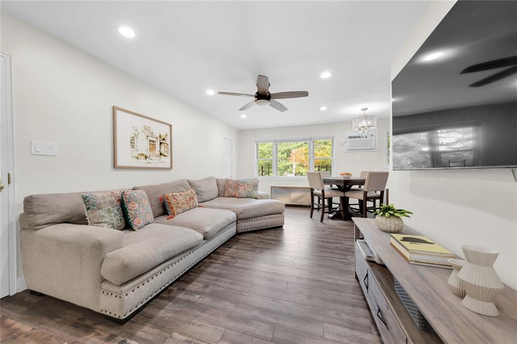 349 Bay 8th Street 2B, Brooklyn, New York, 11228