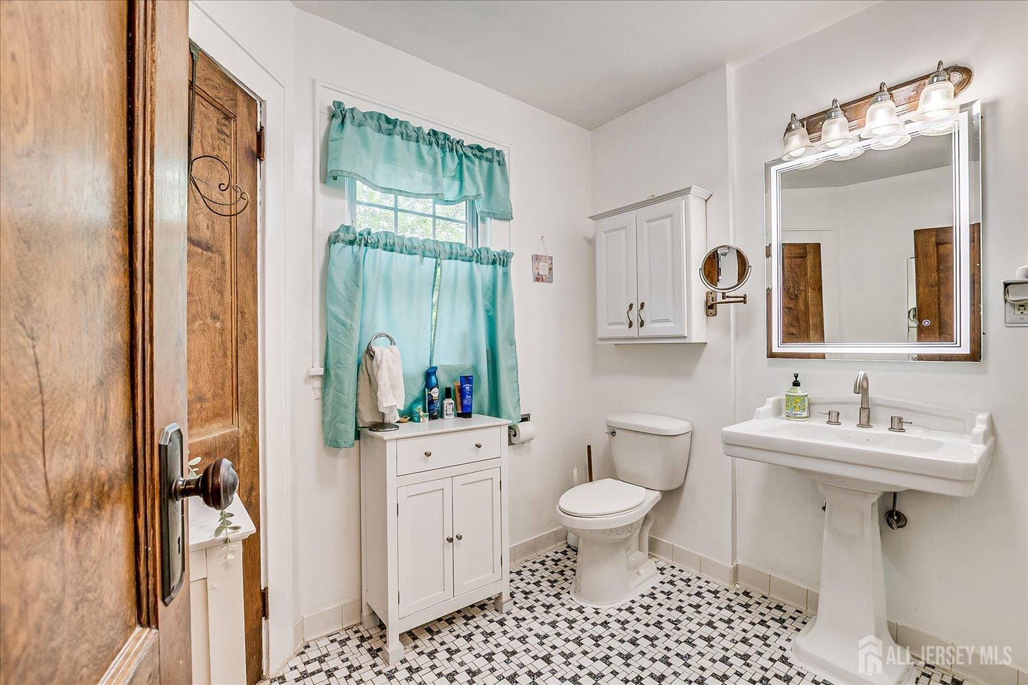 1072 Salem Avenue, Hillside, NJ, 07205 image 26