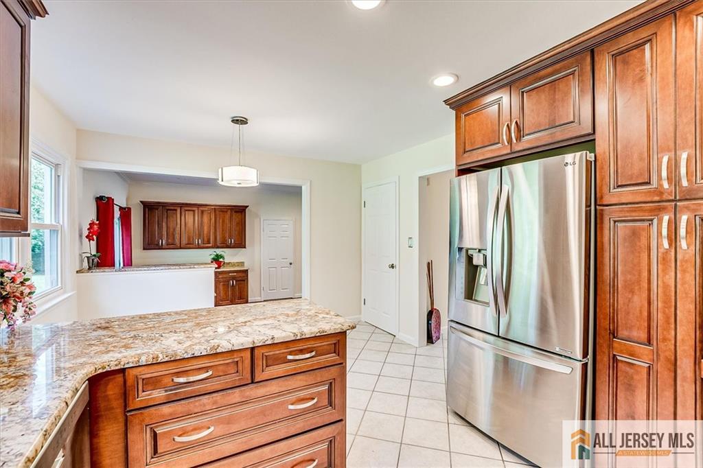 5 Queens Road, East Brunswick, NJ, 08816 image 21