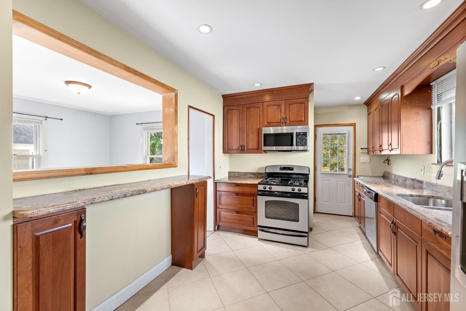 742 Dunellen Avenue, Dunellen, NJ, 08812 image 23