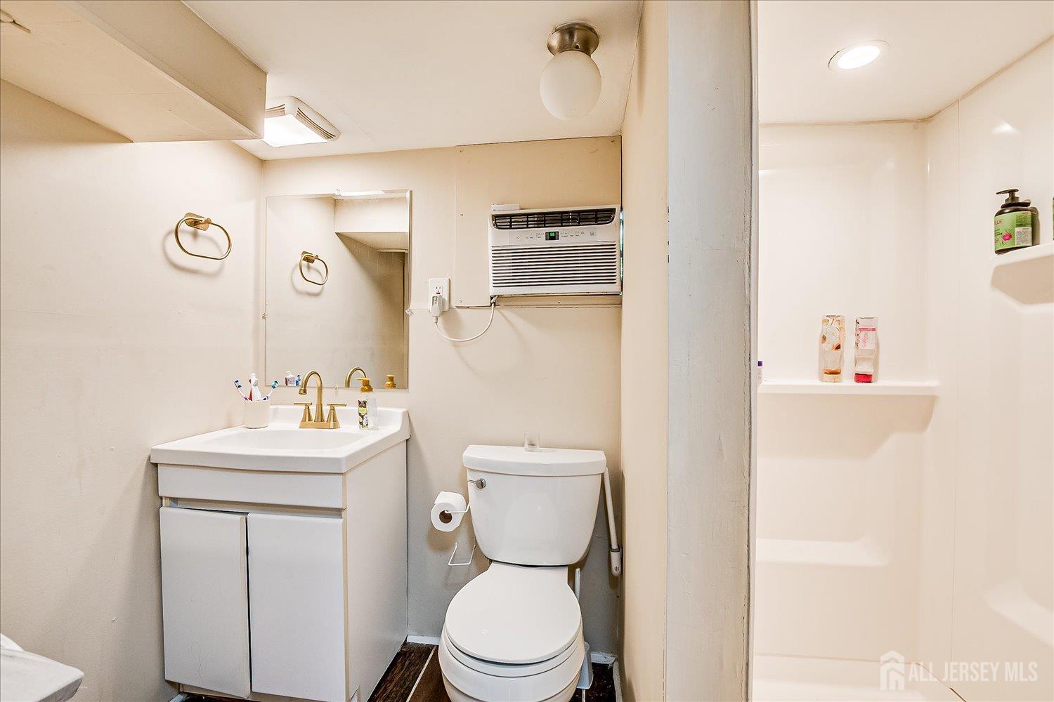 1072 Salem Avenue, Hillside, NJ, 07205 image 33
