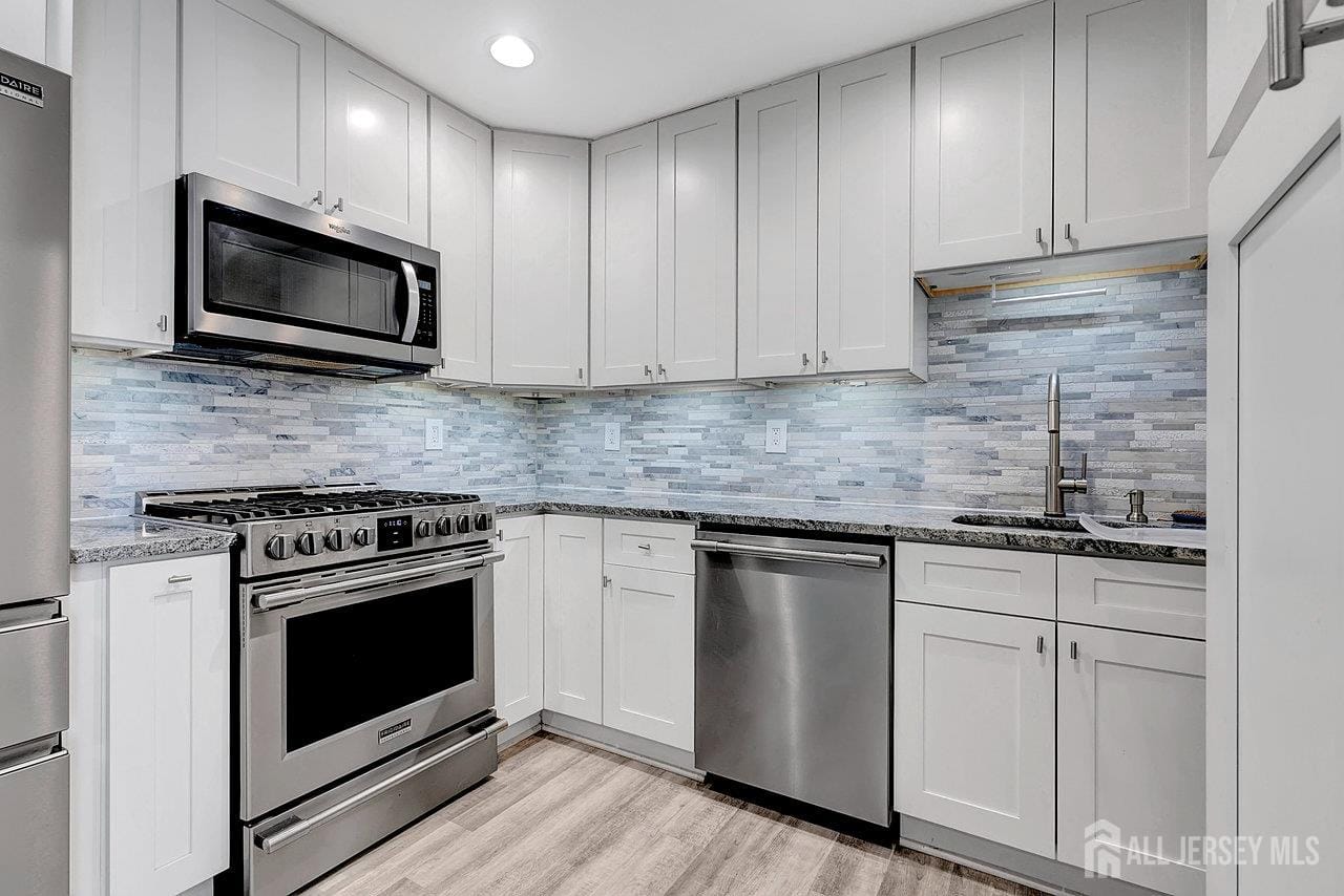 14 California Court, Old Bridge, NJ, 07747 image 8