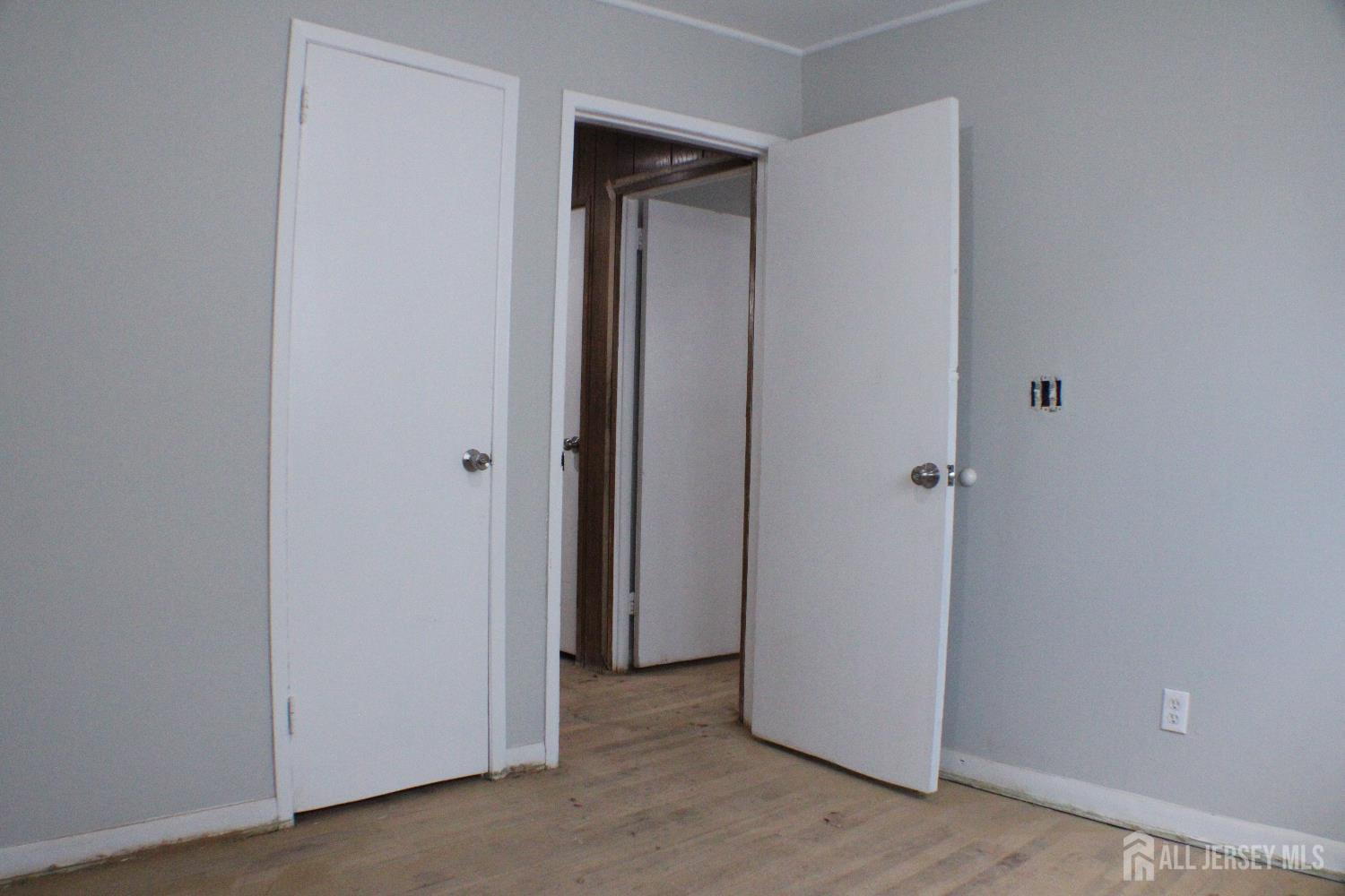 108 bond Street Image 5