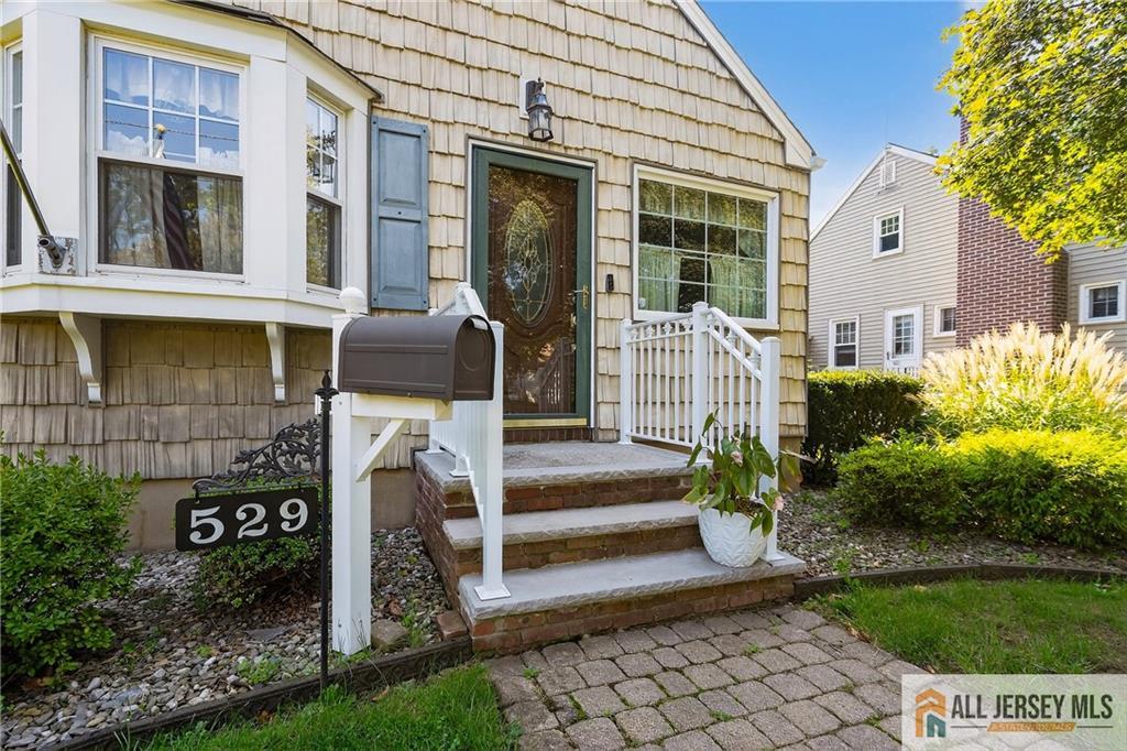 529 4th Street Image 4