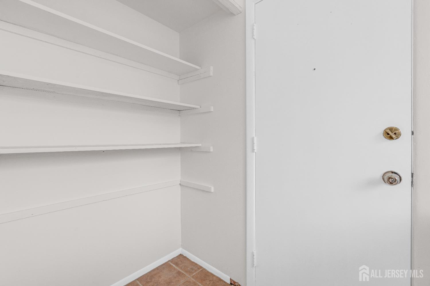 384 Westgate Drive, Edison, NJ, 08820 image 35