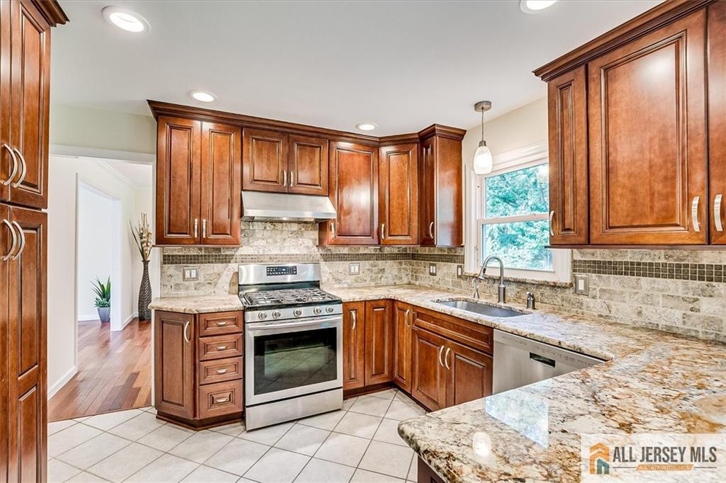5 Queens Road, East Brunswick, NJ, 08816 image 22
